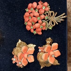 VTG costume earrings pin set enamel